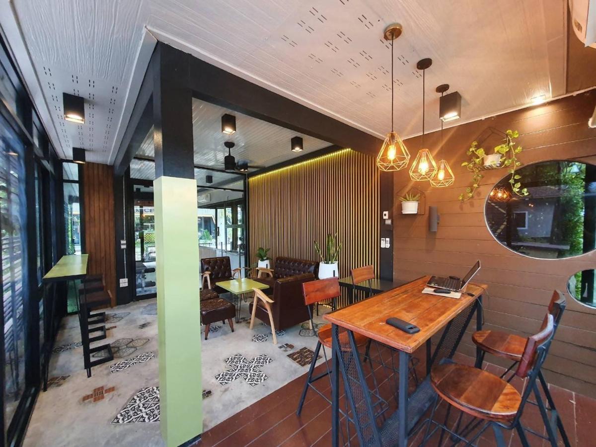 Golden House Hotel Sakaeo Sa Kaeo Extérieur photo