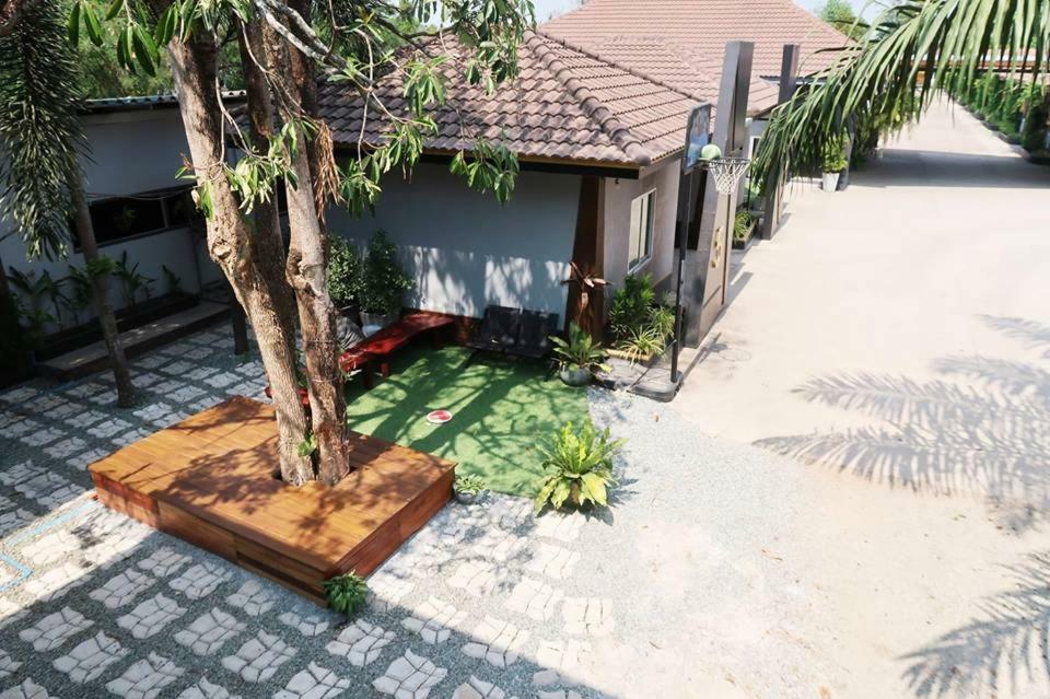 Golden House Hotel Sakaeo Sa Kaeo Extérieur photo